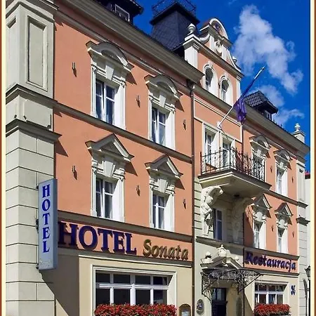 Sonata 3*